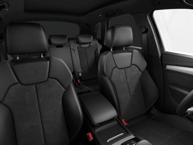 Audi Q5 55 TFSI e S edition Competition | 367 PK | SoH 91% | Trekhaak | Panoramadak | Matrix LED koplampen |