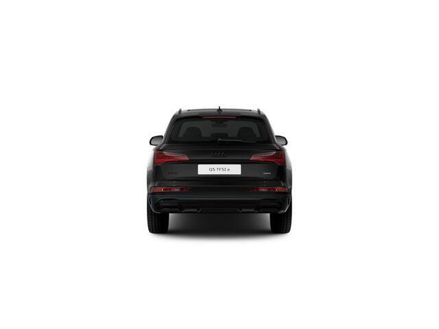 Audi Q5 55 TFSI e S edition Competition 367pk | Panoramadak | Head Up Display | lederen bekleding | 21 inch Lichtmetalen velgen |