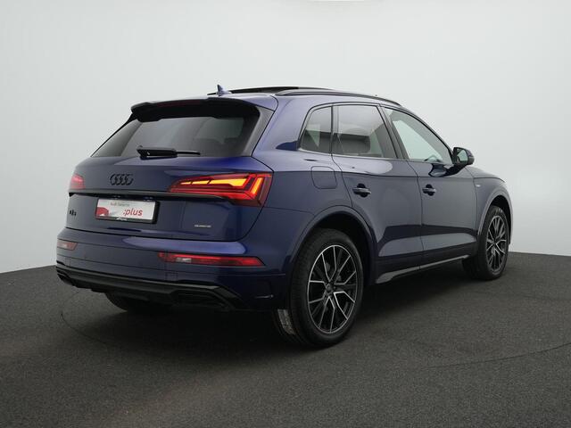 Audi Q5 50 TFSI e 299 pk S-Line | Panoramadak | Matrix LED | Achteruitrijcamera | Stoelverwarming | Navigatie