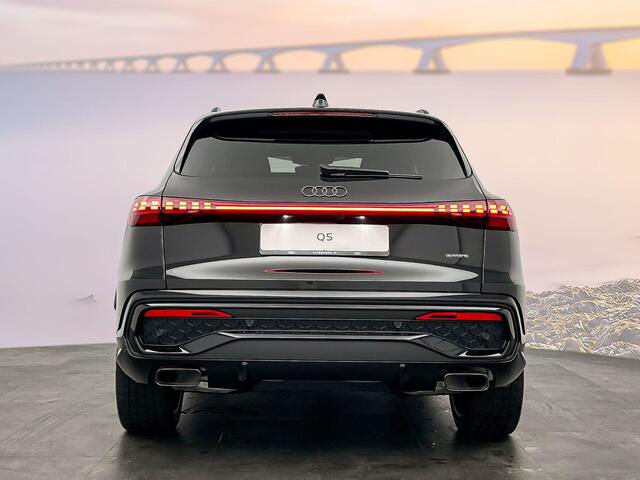 Audi Q5 S edition Competition e-hybrid 270 kW / 367 PK SUV