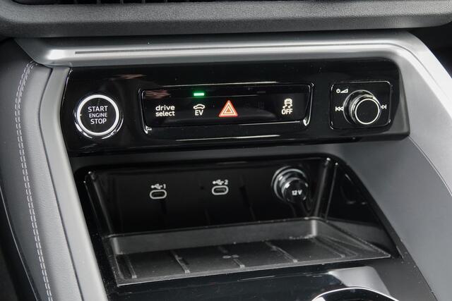 Audi Q5 Sportback e-hybrid | Quattro | S-Line | MMI Bijrijdersdisplay | Tech Plus | 360° Camera | Trekhaak | 22''