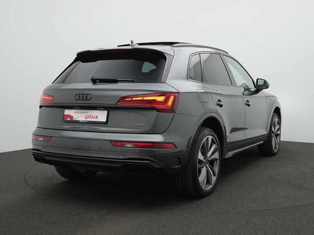 Audi Q5 55 TFSI e 367 pk Quattro Competition / S-Line | Panoramadak | Trekhaak | Fijnnappa leder | Geheugenstoel | Head-up display | 360 Camera | Bang & Olufsen