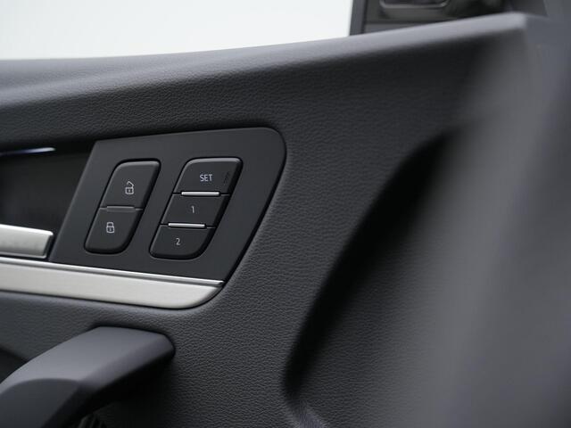 Audi Q5 55 TFSI e 367 pk Quattro Competition / S-Line | Panoramadak | Trekhaak | Fijnnappa leder | Geheugenstoel | Head-up display | 360 Camera | Bang & Olufsen
