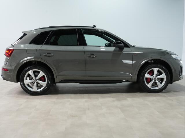 Audi Q5 55 TFSI e 367pk PHEV S-Ed. / Panoramadak / Matrix-LED / Trekhaak