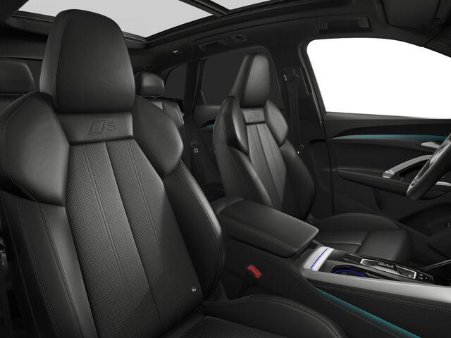Audi Q5 2.0 TFSI e-hybrid quattro S edition 299 PK · Tech plus · Glazen panoramadak · Trekhaak elek. wegklapbaar