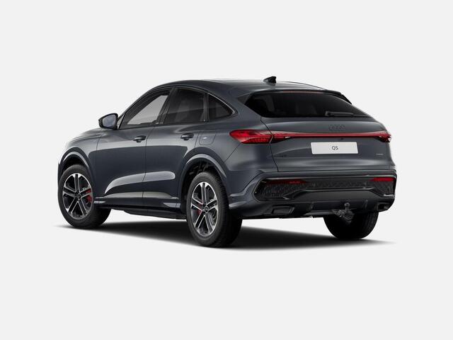 Audi Q5 Sportback 2.0 TFSI e-hybrid quattro S edition Competition 367 PK · Glazen panoramadak · Tech pro · B&O premium 3D
