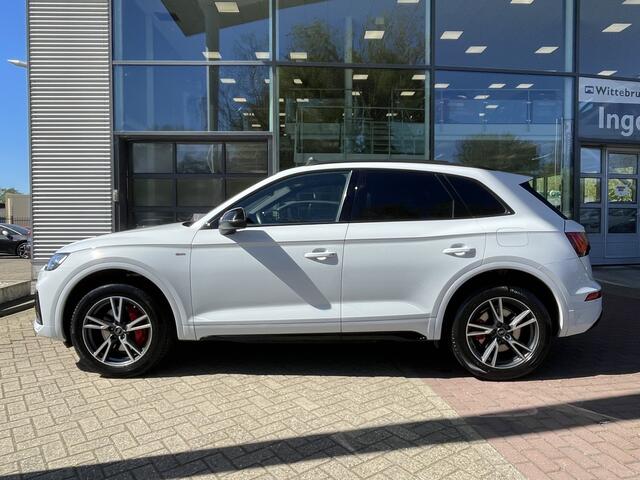 Audi Q5 50 TFSI e S edition / Panorama dak / Matrix Led / 19 Inch / Achteruitrijcamera / Elect. achterklep / Stoelverwarming
