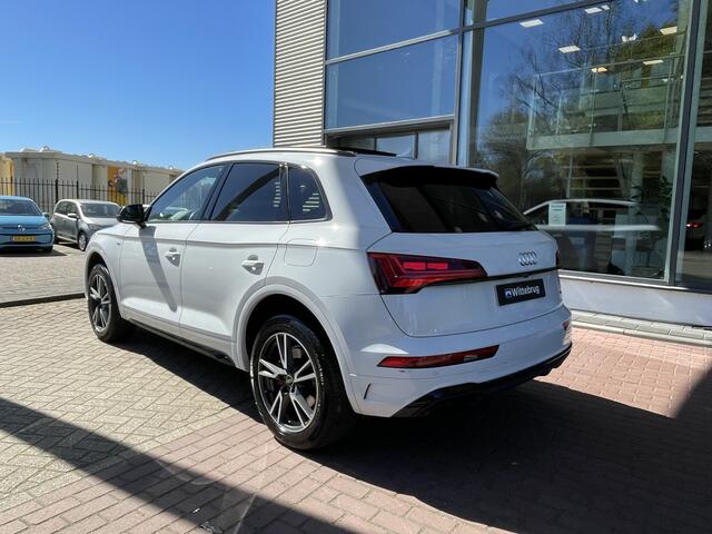 Audi Q5 50 TFSI e S edition / Panorama dak / Matrix Led / 19 Inch / Achteruitrijcamera / Elect. achterklep / Stoelverwarming