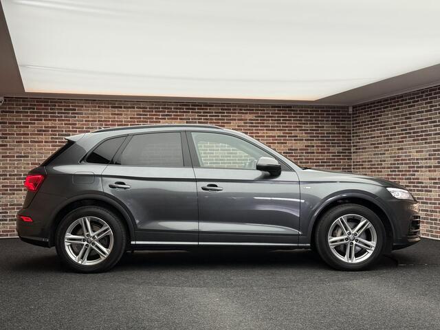 Audi Q5 50TFSI e quattro S line Pano Trekhaak Adaptieve dempers Carplay