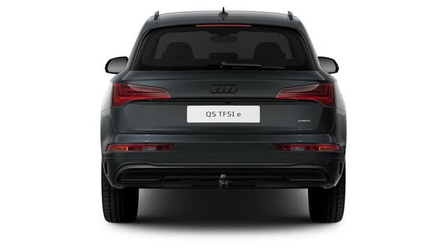 Audi Q5 50 TFSI e 299pk PHEV S-Ed. Competition Matrix-LED / Head Up / Camera / Lederen bekleding
