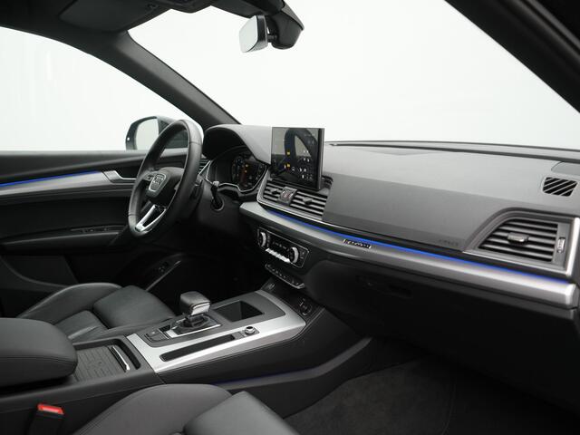 Audi Q5 50 TFSI e S edition PHEV 300pk Dealer O.H. | Trekhaak Af Fabriek | Camera | Lederen Sportstoelen Verwarmd | Sfeerverlichting | Keyless | Blis | Navigatie | DAB | 20"L.M | Virtual | Plug In Hybrid |