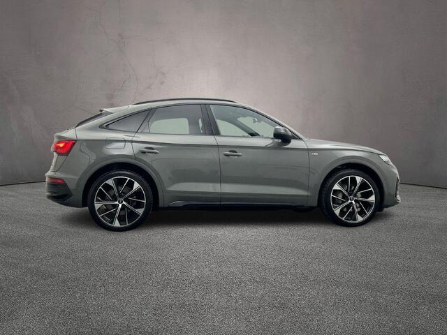 Audi Q5 Sportback 50 TFSI e 300PK quattro S edition | Luchtvering | B&O | 21-Inch | Trekhaak | Zwart-Optiek | Matrix | Tour-Pack | Stoel/stuur-verwarming |