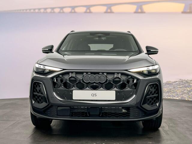 Audi Q5 S edition Competition e-hybrid 270 kW / 367 PK SUV