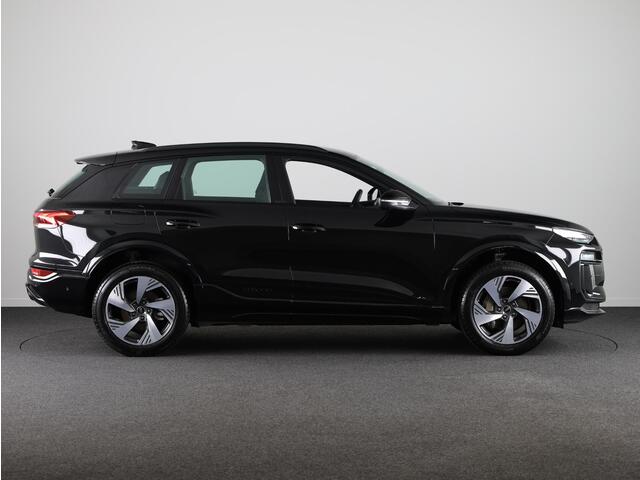 Audi Q6 S Edition e-tron perf 225kW/306pk 100Kwh Hatchback Audi Q6 e-tron S edition performance 100 kWh Omgevingscamera's, adaptive cruise control, ledkoplampen plus, stoelverwarming voor en achter, comfortpakket