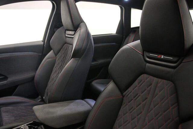 Audi Q6 e-tron S edition 100 kWh | Pano | Trekhaak | B&O | Bijrijdersscherm | Luchtvering | Matrix | MMI Pro |