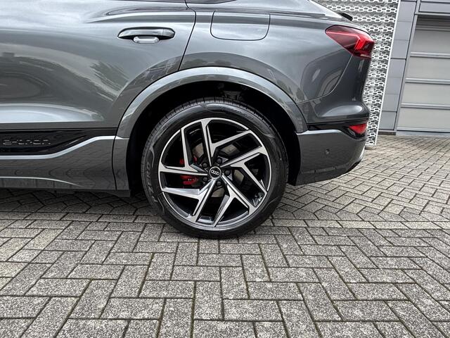 Audi Q6 Sportback e-tron S edition Performance 100Kwh 225 kW / 306 PK Panodak| adaptive air| trekhaak|Sportstoelen plus