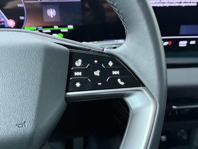 Audi Q6 e-tron edition 83 kWh | 252 PK | SoH 95% | Trekhaak | Panoramadak | Head-up display | Bang & Olufsen audio | Warmtepomp | Adaptive cruise control |