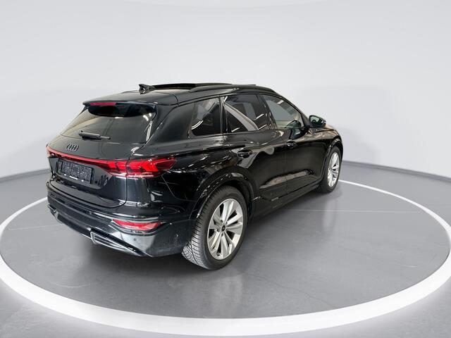 Audi Q6 e-tron 306pk S Edition Performance 100 kWh · 360 Camera · Panoramadak · Luchtvering · B&O Audio · Elek. Voorstoelen · Head-Up · 21'' Inch ·