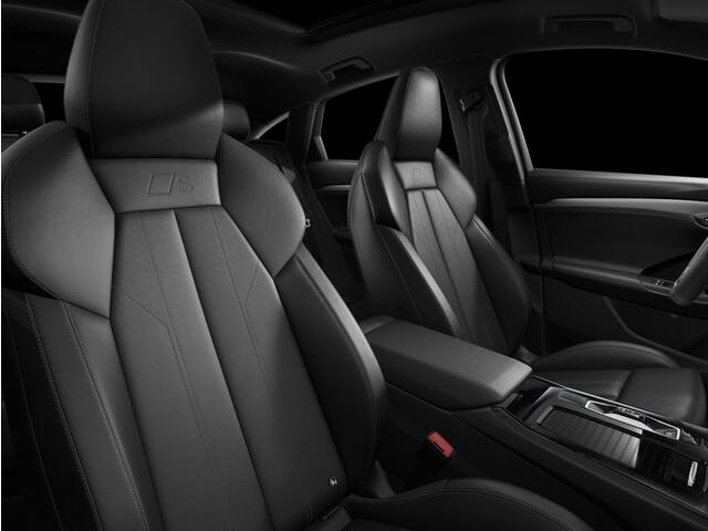 Audi Q6 Sportback e-tron S edition 83Kwh 252 pk | Adaptive air suspension | Glazen panoramadak | Stoelverwarming voorin en achterin | Stuurverwarming |