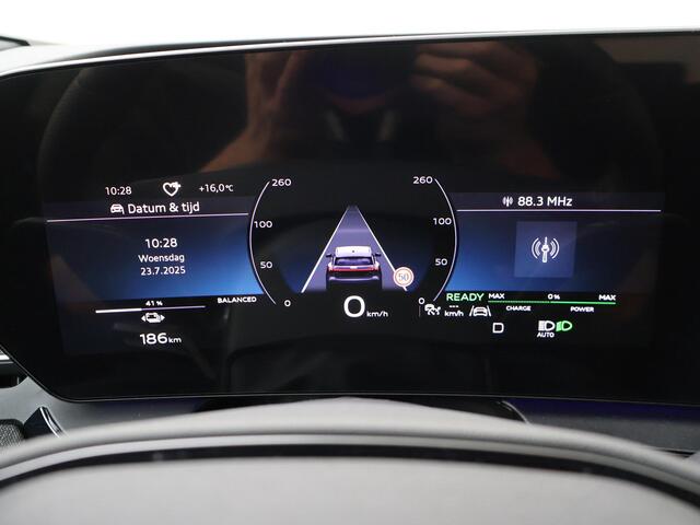 Audi Q6 e-tron S edition 100 kWh | 388 PK | SoH 97% | Head Up display | Stuurwielverwarming | Achteruitrijcamera | Adaptieve Cruise Control | Elektrische stoelen |