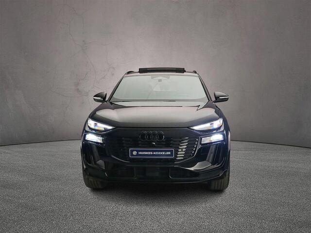 Audi Q6 e-tron quattro 100 kWh | Trekhaak | Panorama Dak | Luchtvering | Head-up | Bang & Olufsen 3D | Navigatie-pakket | Interieur-pakket | Trekhaak-pakket |