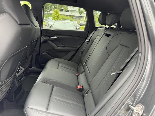 Audi Q6 e-tron S edition (B1) e-tron 83Kwh 185 kW / 252 PK SUV E | Luchtvering | Matrix Verlichting | Stoelverwarming | Stuurwiel Verwarming | Getint Glas | Fiscale Waarde ¤63.755,00