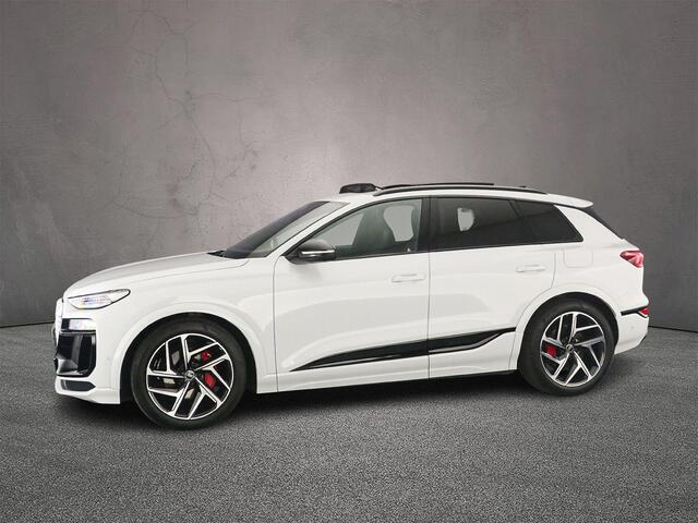 Audi Q6 e-tron S edition 100 kWh | Trekhaak | Adaptieve Luchtvering | Panorama Dak | Adaptieve Cruise | Head-up | B&O | Navigatie-pakket | Pack Tech | Trekhaak-pakket |