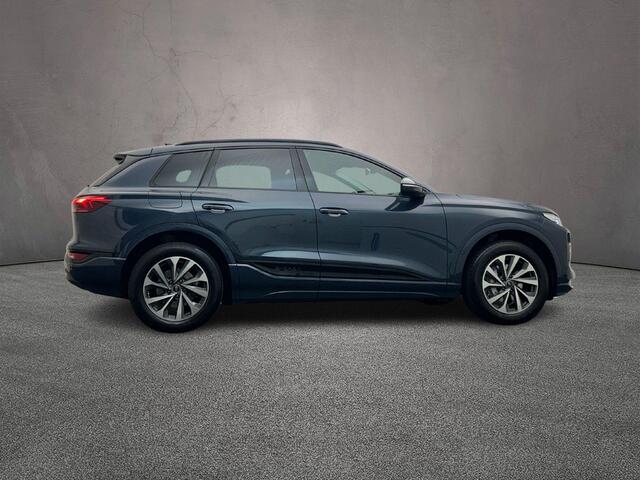 Audi Q6 e-tron edition performance 306PK 100 kWh | Stoelverwarming | 19-Inch | Sportstoelen | Privacy-Glas | Navi | Smartphone-Interface |