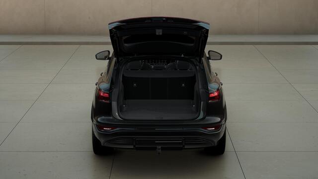 Audi Q6 SQ6 e-tron quattro 490 PK 100 kWh |21-Inch | Trekhaak | B&O-3D | Alcantara | S-stoelen | MMi-Pro | Head-Up | Luchtvering | Panoramadak | Akoestisch-Glas | Ambient-Light |