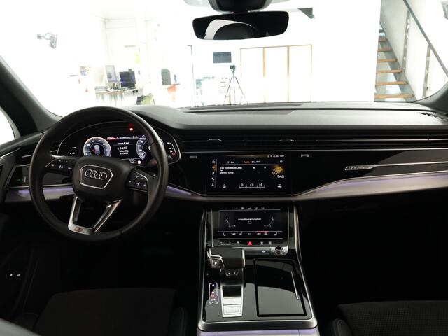 Audi Q7 60 TFSI e quattro Competition 456pk | Navigatie | Elektr. trekhaak | Parkeersensoren | Rondomzicht camera | Lases LED koplampen | Lichtmetalen velgen 21" | S-Line |