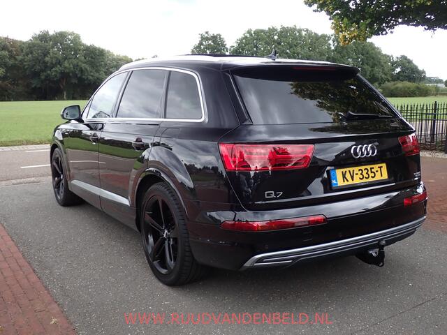Audi Q7 3.0TDI E-TRON QUATTRO S-LINE PANODAK/SPORTLEER/TREKHAAK/CAMERA