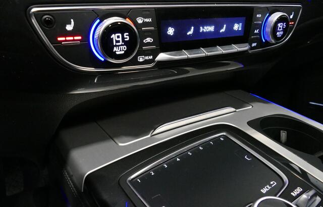 Audi Q7 3.0 TDI e-tron quattro Sport / Orig. Nederlands / S-Line ex- & interieur / Panoramadak / Luchtvering / Elektr. verstelbare voorstoelen (links met memory) / Bose Sound System / Rondomzichtcamera / Sfeerverlichting / Servosluiting - Softclose / Stoelverwarm