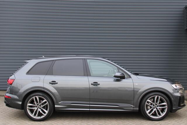 Audi Q7 55 TFSI e quattro S-Line Full-LED Panoramadak Elek-Trekhaak RS-Zetels