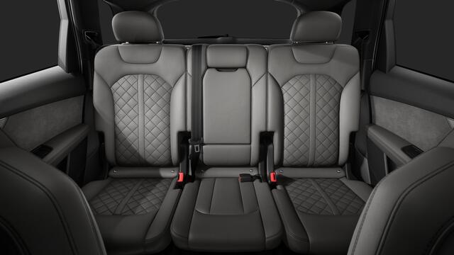 Audi Q7 55 TFSI e quattro 394 Tiptronic Pro Line S Automaat | Vierwielbesturing | Privacy glas (donker getint) | Sportstoelen plus voorin | Optiekpakket zwart plus | Achterbank plus