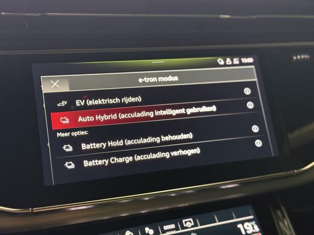 Audi Q7 55 TFSI e Quattro | S-Line | Maxton | Luchtvering | Pano