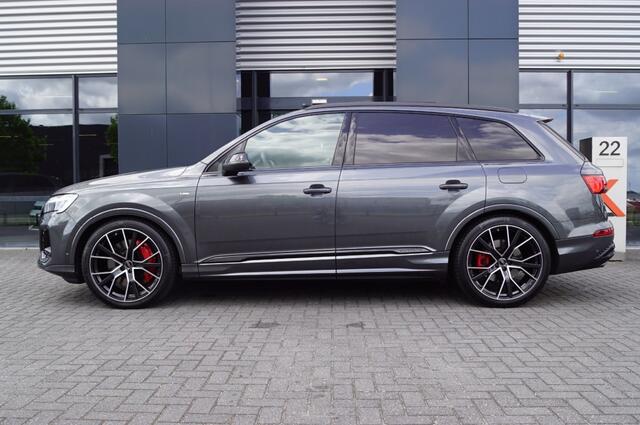 Audi Q7 60 TFSi S Competition 490pk/ Panodak/ Sportstoelen leer ruitmotief/ Trekhaak wegklapb./Luchtvering/Head-up/4-wielbest/soft close