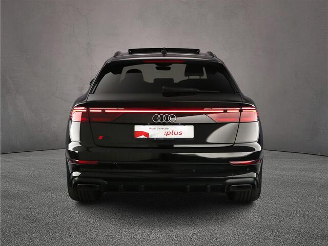 Audi Q8 55 TFSI e quattro Pro Line S | 4-Wiel besturing | Trekhaak | Pano | Headup | Luchtvering | Matrix-Led | 360 Camera |