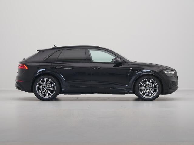 Audi Q8 50 TDI quattro Pro Line Plus S Line Navigatie Luchtvering Trekhaak Camera Pdc Acc