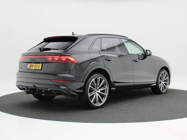 Audi Q8 55 TFSi e 395 Pk quattro Pro Line Advanced | Panorama Dak | Trekhaak | Full LED | Camera | Elektrische Achterklep | Sensoren | Carplay | 23 Inch | 18.910 Km!