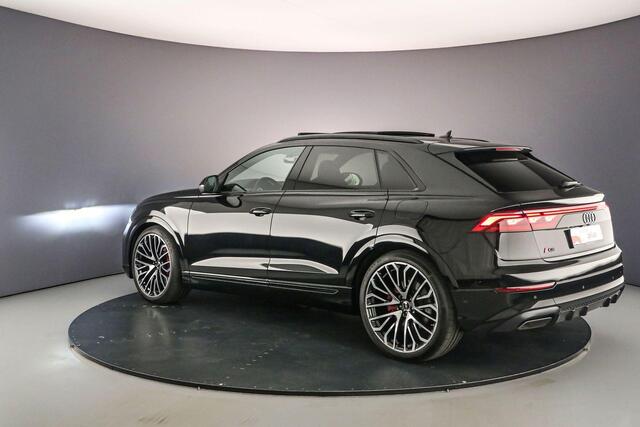 Audi Q8 55 TFSI e Pro Line S | Pano | B&O | RS Rood | Head Up | 23 inch | Tour/City | Trekhaak |