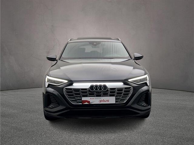 Audi Q8 e-tron 50 quattro S Edition 95 kWh 340 PK | Panoramadak | Head-Up | Comfortsleutel | 21-Inch | Matrix | Stoel/stuurverwarming | Ambient-Lightning |