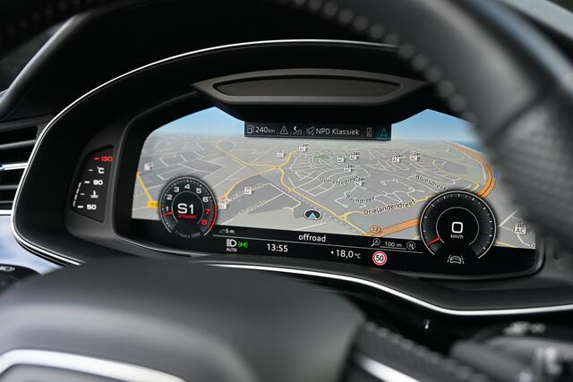 Audi Q8 55 TFSI QUATTRO PRO LINE S | BLACK OPTIC | S-SEATS | B&O ADVANCED | MASSAGE | STANDKACHEL | PANORAMADAK | 360 CAMERA | ALCANTARA | AMBIANCE VERLICHTING | KEYLESS | HEAD-UP | VIRTUAL COCKPIT | LUCHTVERING | STOELVENTILATIE EN -VERWARMING | EL. TREKHAAK | 4