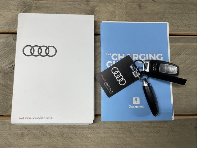 Audi Q8 Sportback e-tron 50 quattro S Edition 95 kWh / Panorama Dak / Camera