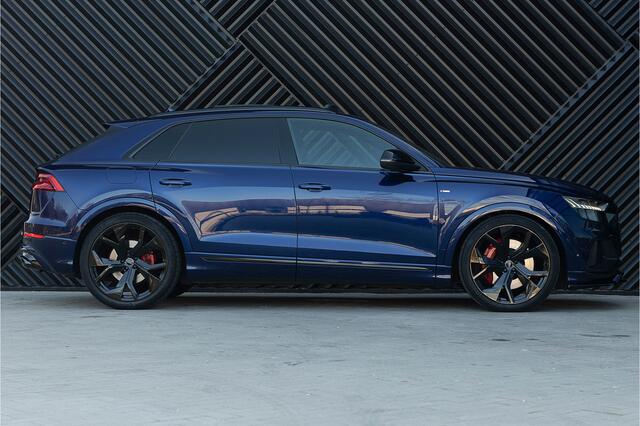 Audi Q8 55 TFSI e quattro S-Line ACC Pano Matrix Head Up B&O S-Stoelen Ambient Softcl. 360 Trekhaak