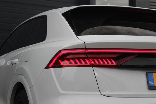 Audi Q8 60 TFSI e quattro Competition | Pano | Trekhaak |