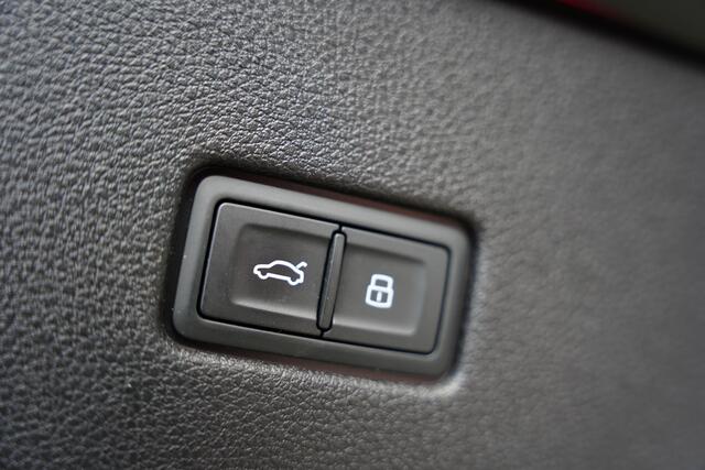 Audi Q8 RS Q8 Quattro Nw.Pr. 262 K Vlak Stuur Carbon Pack