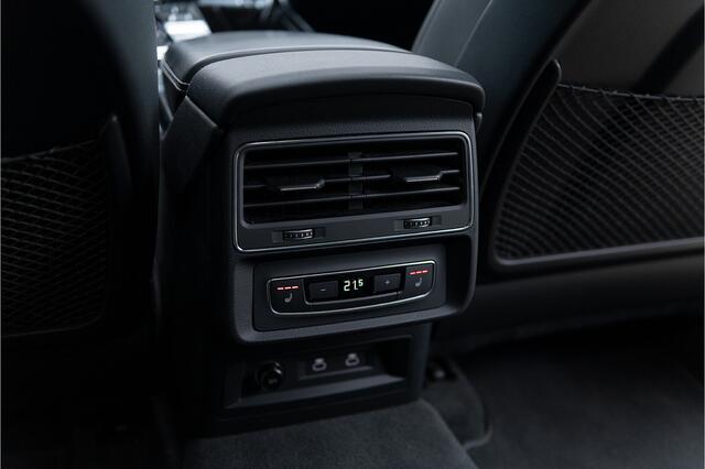 Audi Q8 60 TFSI e quattro S-Line Competition Panodak ACC Achteras Bestr. Head Up 360 Oled Massage Softcl. B&O Stoelvent. Trekhaak VOL !!!