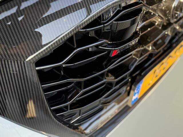 Audi Q8 4.0 TFSI V8T 601PK RS Q8 q. / carbon / ceramic brakes / B&O