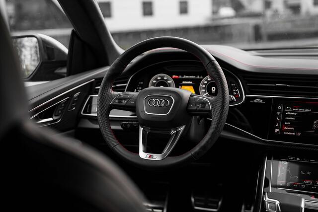 Audi Q8 60 TFSI e ABT Aero Competition | Audi Exclusive | Advanced onderstel | Stoelventilatie + massagefunctie | Uitgebreid lederpakket | Carbon | Head up |