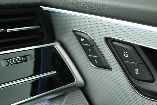 Audi Q8 55 TFSI e 394pk quattro Pro Line S 360Camera Laser Led Sluithulp B&O Keyless Virtual Cockpit Navigatie Panoramadak 2x S-Line